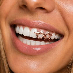 2 Teeth Star and Hearth Grillz Z358