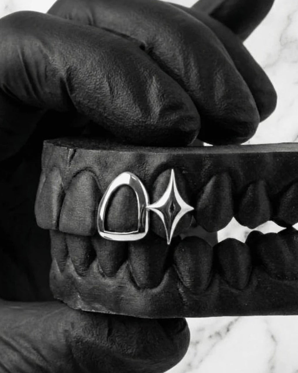 Custom Iced-Out Style Grillz
