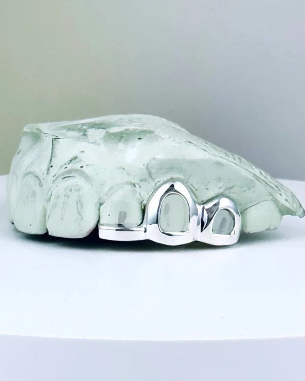 Custom Window Cap Grillz