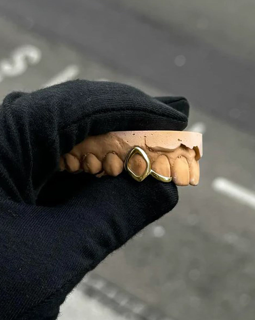 Custom Window Cap Grillz